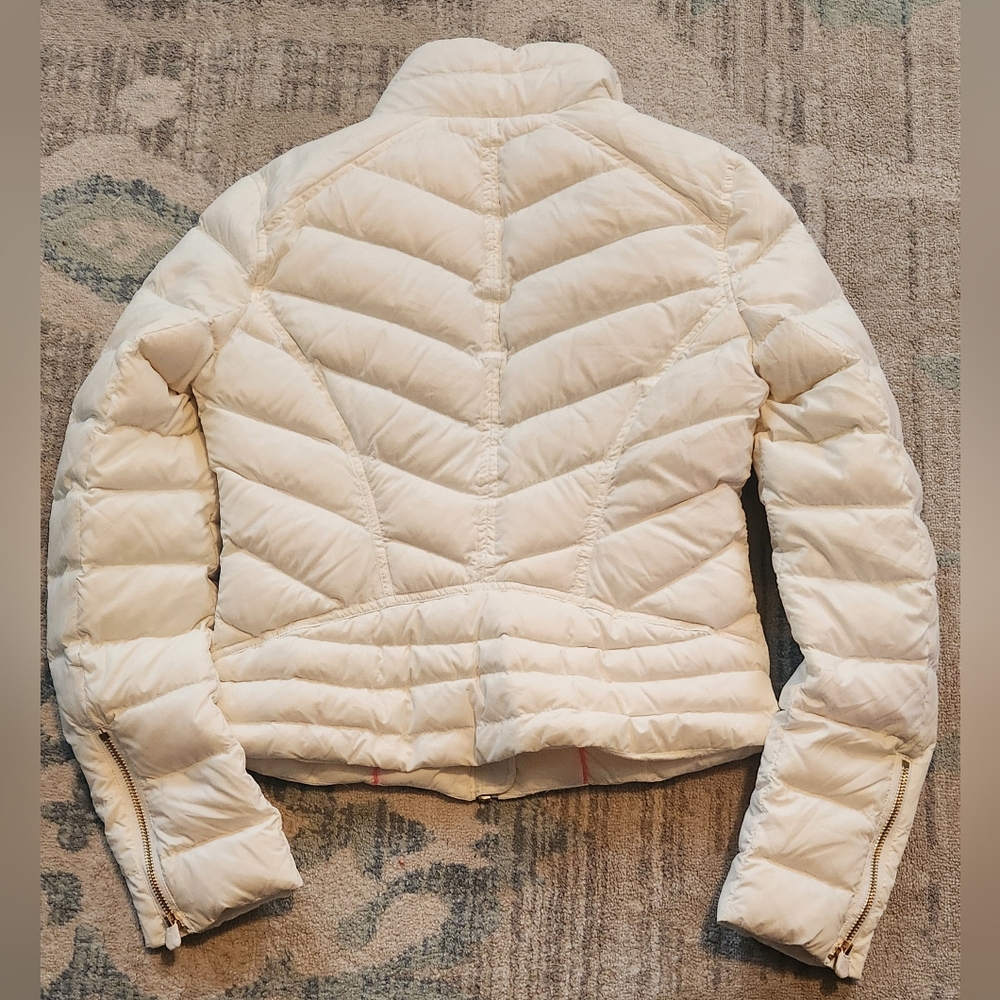 Juicy Couture Puffer Jacket. Size XS. White. NWT - Picture 2 of 7